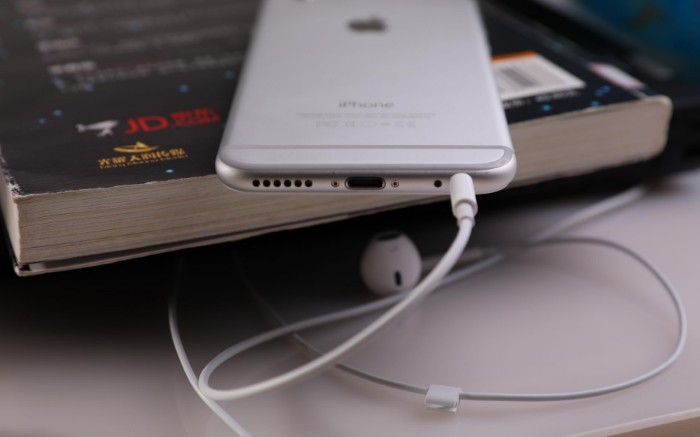 音乐流媒体Spotify上市引担忧 商业模式依旧难攻克_行业观察_电商报