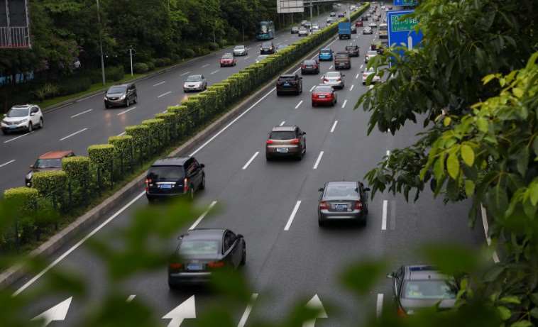 纽约市网约车数量超十万  政府准备出台总量限制措施_O2O_电商报