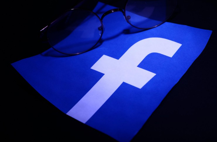 美国科技五巨头股价下跌  Facebook市值蒸发1000亿_行业观察_电商报