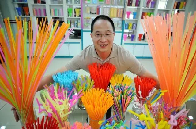 拒绝沃尔玛霸凌,“中国小子”把0.0008元的生意做到2亿,称霸全球!_行业观察_电商报