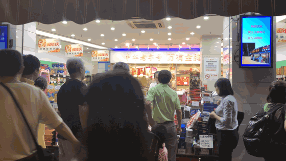 它才是24小时便利店的鼻祖，80平米年收3500万，极致服务征服了国家总理！_行业观察_电商报