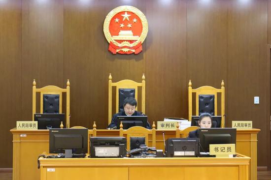微信商标被蹭：微信食品公司判赔腾讯千万并责令改名_行业观察_电商报