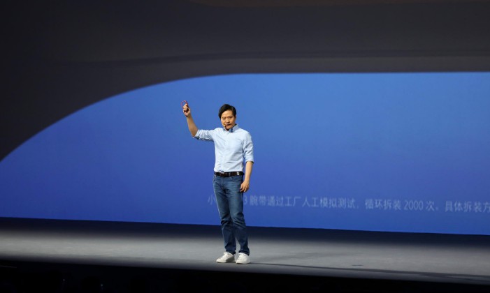 2018之雷军：敲钟之后几多愁_人物_电商报