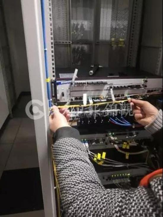 全国首个5G地铁站在成都开通 高速WiFi信号覆盖站厅_行业观察_电商报