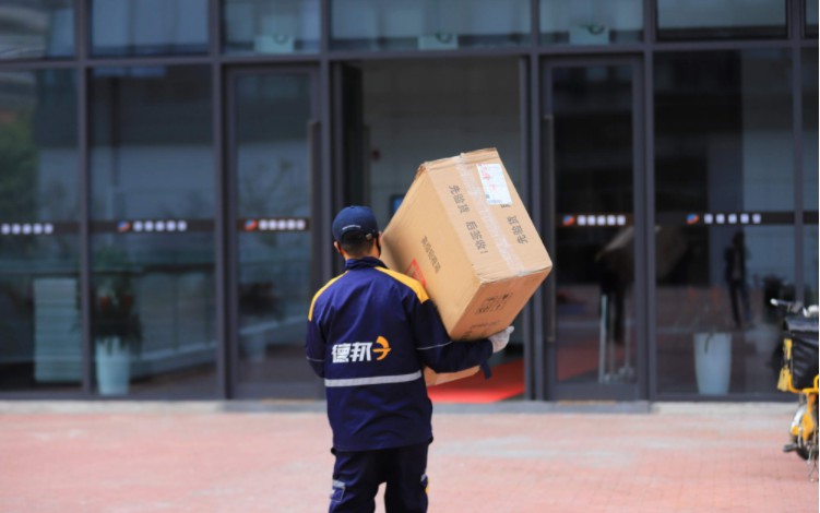网络模式VS仓配模式 大件快递两种运营模式的差异_物流_电商报