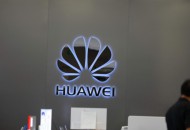 余承东致员工新年信：预计华为智能手机全年发货量超2.4亿台