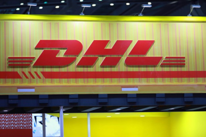 DHL2020年收入增长12% 经营』利润提高35%