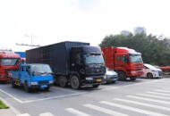 卓尔智联旗下小雪冷链：已为武汉商超门店运送30万件冷冻食品